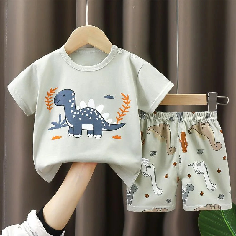 kids wearing summer t shirt and shorts set
