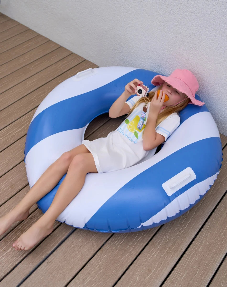 kids summer outfit for family photos
