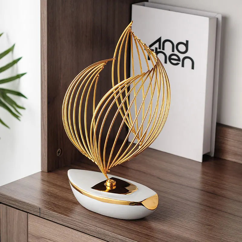 eco friendly ceramic and metal artistic sculpture for office desk decoration

